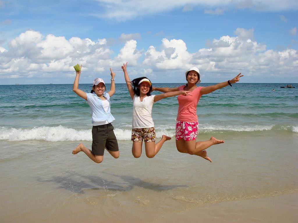 Long Beach Hotel Patong Екстериор снимка