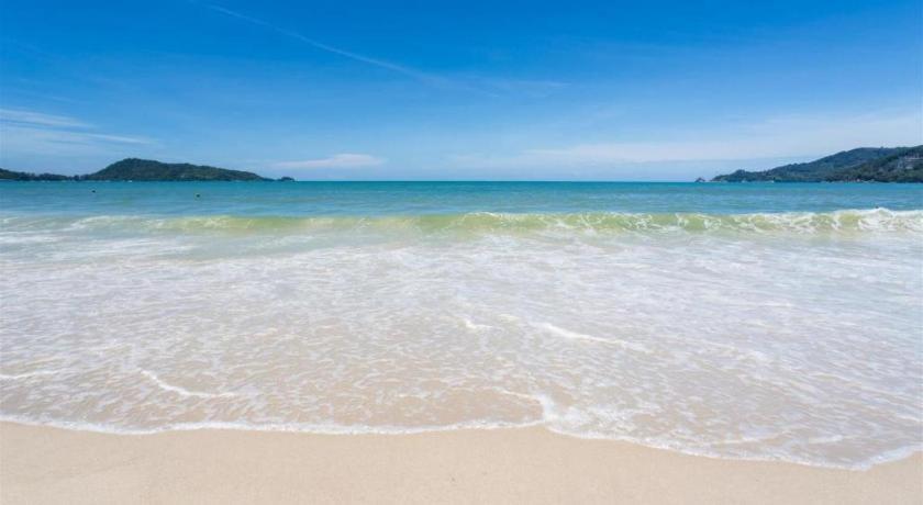 Long Beach Hotel Patong Екстериор снимка