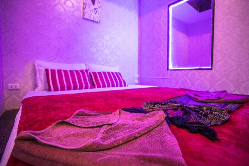 Long Beach Hotel Patong Екстериор снимка