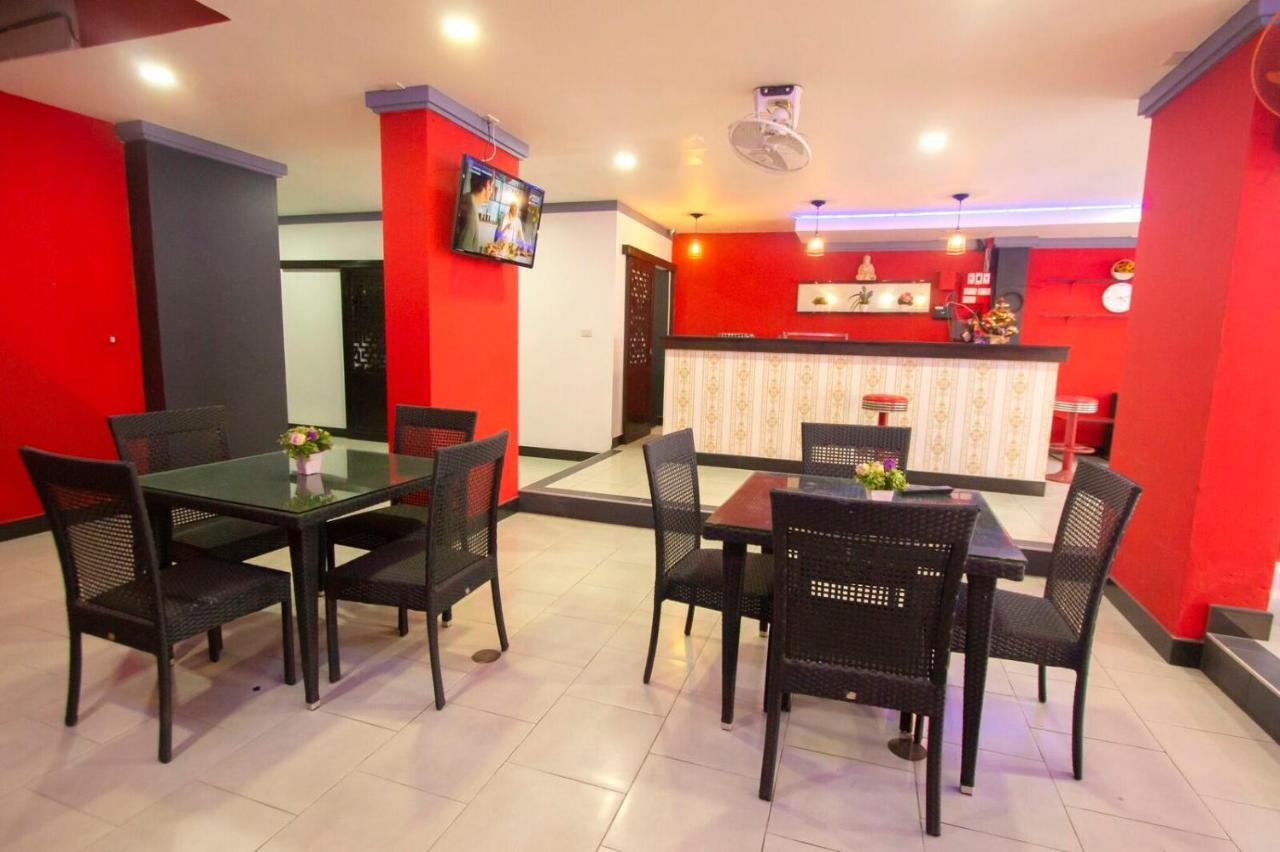 Long Beach Hotel Patong Екстериор снимка